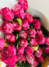 Load image into Gallery viewer, Long Stem Roses
